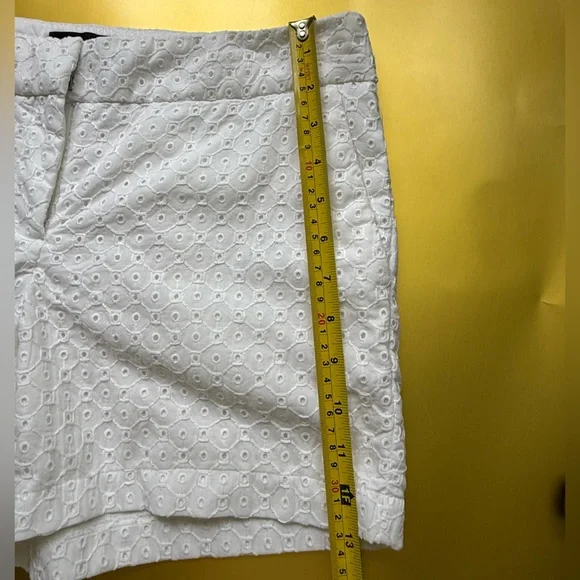 Cynthia Rowley White Cotton Eyelet Shorts size 8 Summer Chic - Picture 10 of 14